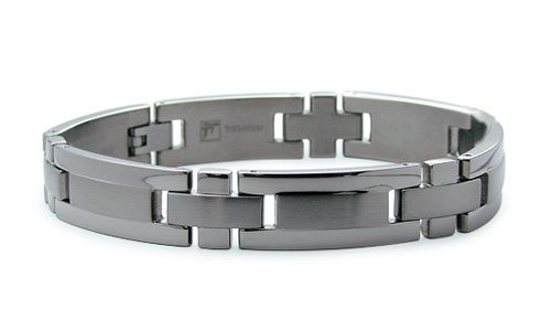 Titanium 8in Wide Link Matte Bracelet TT-B20041 | Joy Jewelers