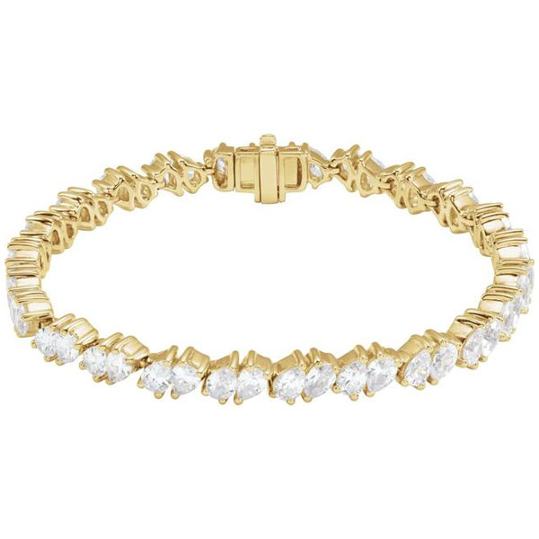 14k Yellow Gold 9.5 ct tw Pear-cut Lab-Grown Diamond Line Bracelet